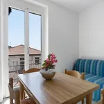 9 Appartement Ameglia