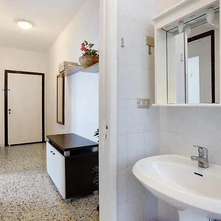 9 Apartment *