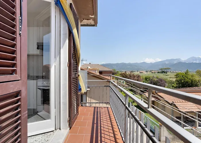 9 Apartment Ameglia